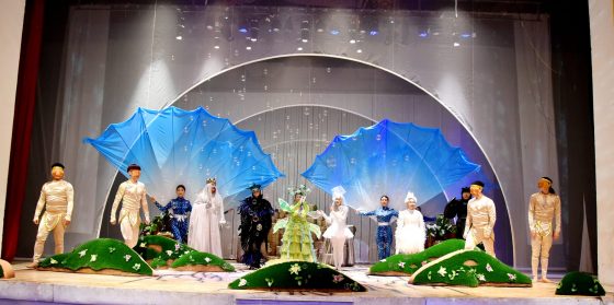 “Чандмань эрдэнэ” хүүхдийн драмын жүжиг нээлтээ хийлээ